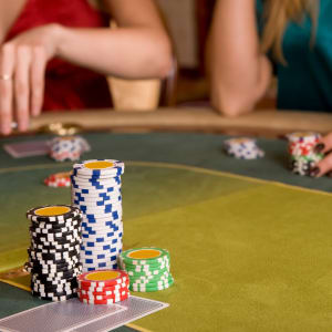 Добрите и лошите страни на играњето Caribbean Stud Poker